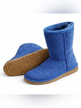 UGG Classic Short Boots in Royal Blue Suede Size 8